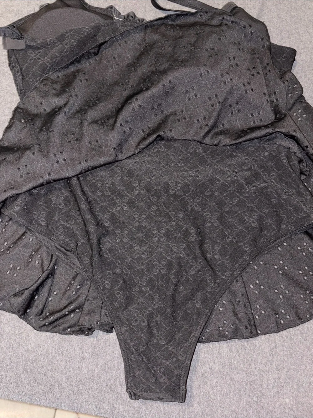 SHEIN Black Ruffled Swimdress with Skirt 4x